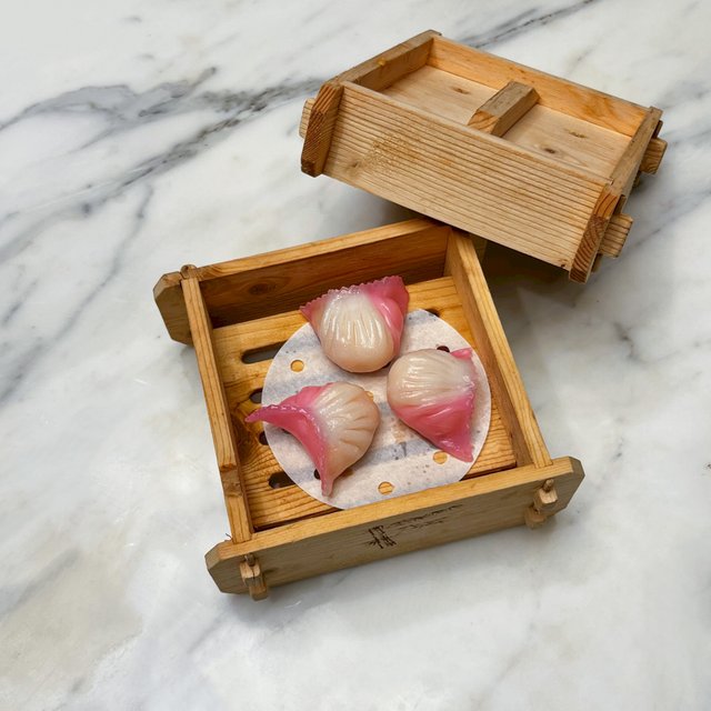 红菜汁白木耳鲜虾饺 (3件) Beetroot "Har Kau" Shrimp Dumplings with White Fungus (3 Pieces)