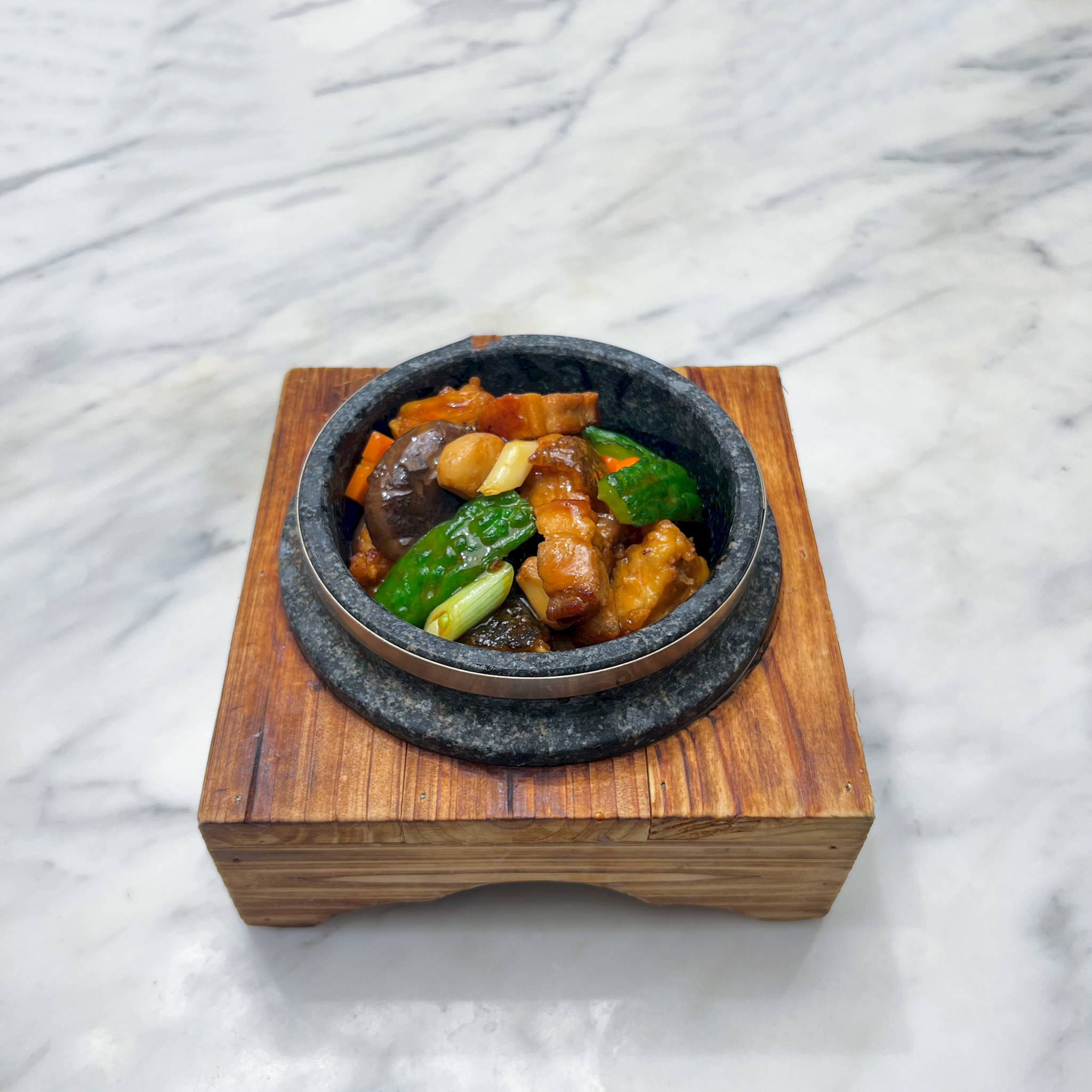 石锅凉瓜焖火腩龙跫 Bitter Melon with Braised Giant Garoupa ‘Long Dun’ & Pork ...