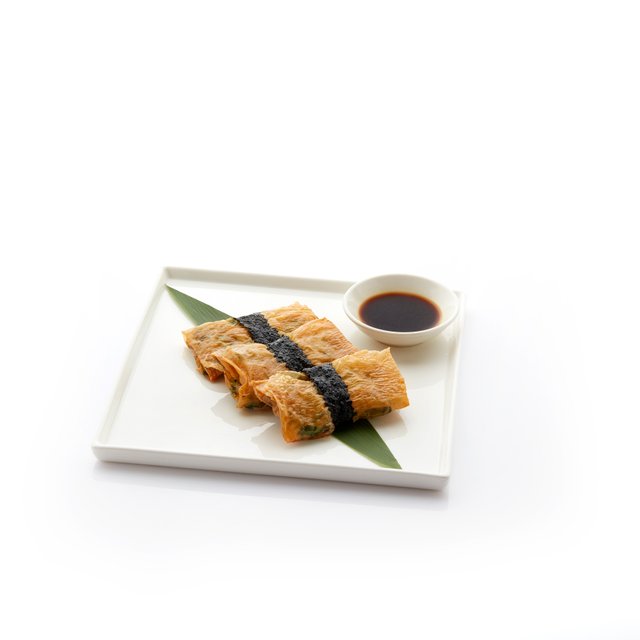 香煎韭菜鸡肉腐皮卷 Pan-Fried Chicken & Shrimp Pancake with Chives & Beancurd Skin (3 Pieces)