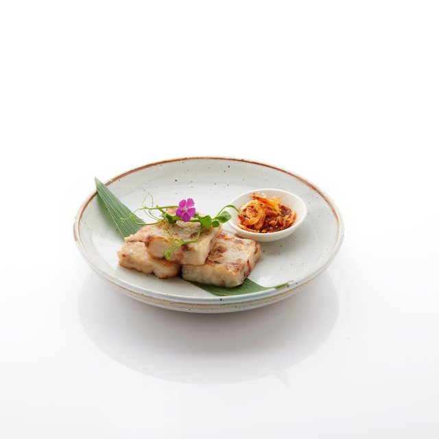 极品酱萝卜糕 (煎) Pan-Fried Radish Cake with Premium X.O Sauce