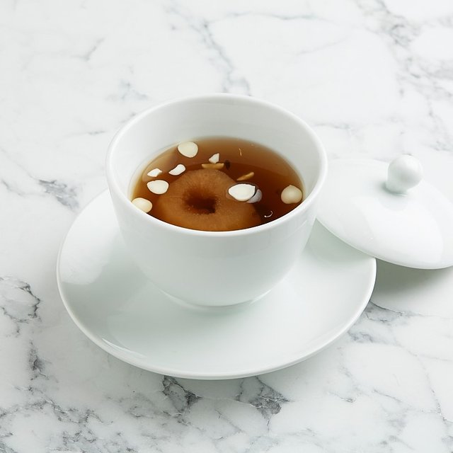 南北杏天仙珠炖香梨 Sweet Soup With Double-Boiled Pear, Apricot Kernel& Nostoc Pearl (Hot/Cold)